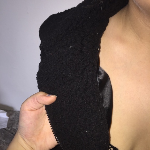 Black fuzzy teddy jacket - Picture 3 of 6